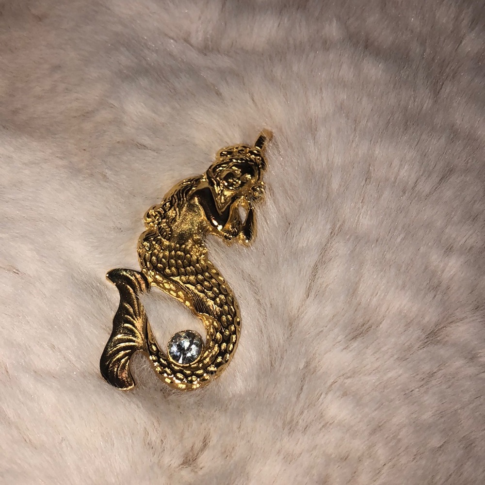BOGO⭐️ Mermaid Necklace Pendant with Faux Diamond